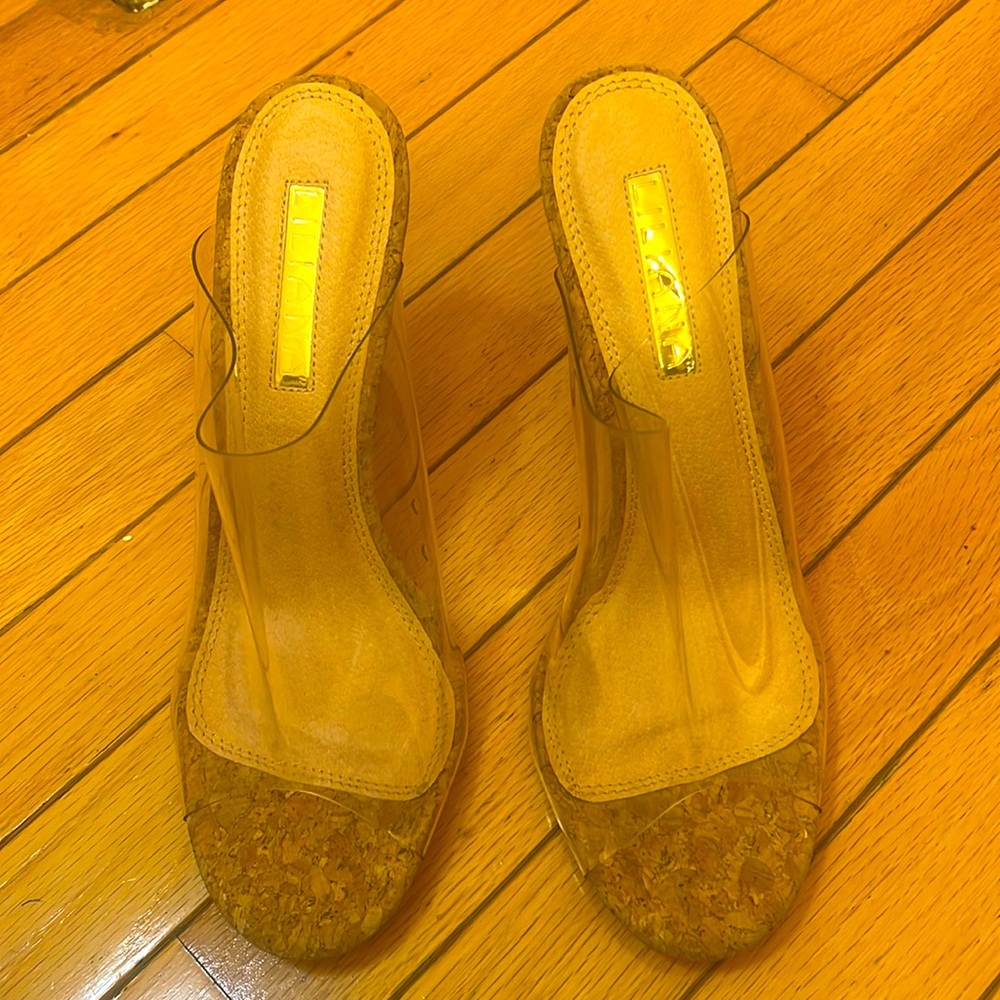 Liliana Clear Heels SIZE: 8.5